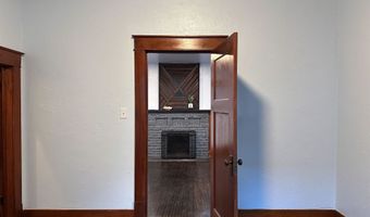 616 N 4th St, Arkansas City, KS 67005