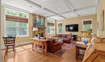 7 Nathan Cutler Dr, Bedford, NH 03110