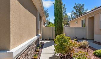 11061 Waterwood St, Apple Valley, CA 92308