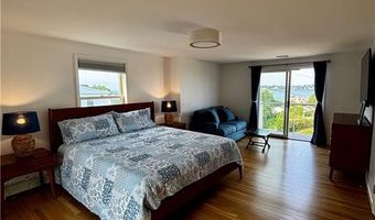 433 Wolcott Ave, Middletown, RI 02842