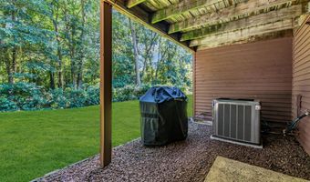 76 Pape Dr, Atlantic Highlands, NJ 07716