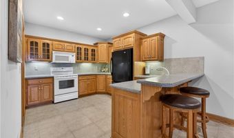 15526 Evans Rd, Basehor, KS 66007