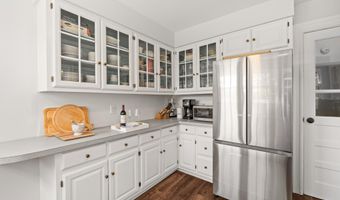 104 Lake Dr, Allenhurst, NJ 07711