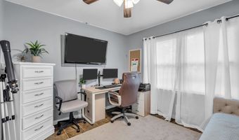 808 Sunset Rd, Beachwood, NJ 08722