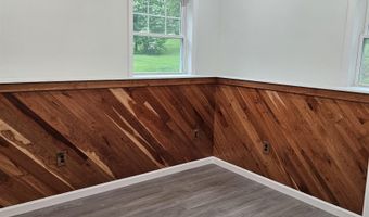 122 Devino Ln, Bristol, VT 05443