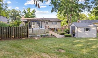 1225 Wissmann Dr, Ballwin, MO 63011