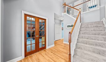 635 Prestige Woods Blvd, Aurora, OH 44202