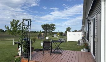 501 Valley Dr W, Annandale, MN 55302