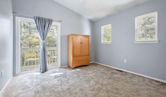 2666 Packard Rd, Ann Arbor, MI 48104