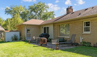 32 GARDEN Ct, Appleton, WI 54915