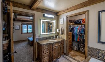 9463 SW Lois Rd, Andover, KS 67002