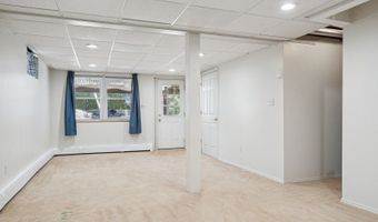 9 Highview Dr, Alloway, NJ 07460