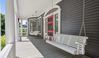 75 W Broadway, Bangor, ME 04401