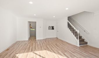 3733 ROXBURY Ln, Alexandria, VA 22309