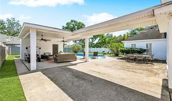 126 WOODCHASE Dr, Belle Chasse, LA 70037