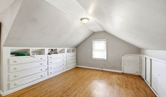 115 Poplar St, Agawam, MA 01030