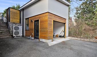 2347 S ARLINGTON RIDGE Rd, Arlington, VA 22202