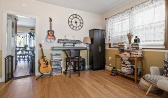 81 W 3RD St, Bayonne, NJ 07002
