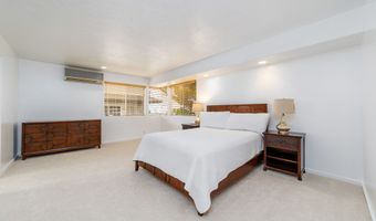 862 HOOLAULEA St, Hilo, HI 96720