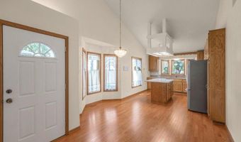 2602 Rivers Bluff Ln, Anoka, MN 55303