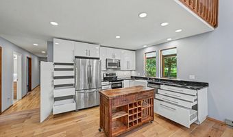 114 Claremont Dr, Albrightsville, PA 18210