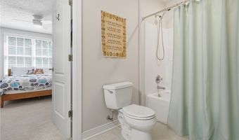 780 S Sussex Ct, Aurora, OH 44202