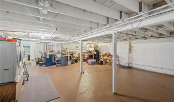 1737 Wampanoag Trl, Barrington, RI 02806
