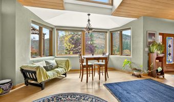 2026 Ashland Mine Rd, Ashland, OR 97520