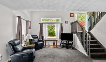 5 Haywood Rd, Coventry, RI 02816