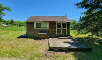 310 Sky Farm Ln, Barnet, VT 05821