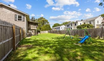 19 Irondale St, Warwick, RI 02886