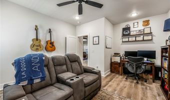 2 Islay Ln, Bella Vista, AR 72715