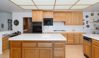 11848 Presilla Rd, Camarillo, CA 93012