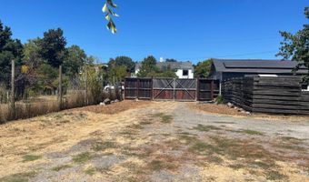 1320 Kawana Ter, Santa Rosa, CA 95404