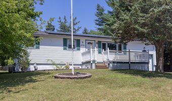 9 Whitewood Rd, Clinton, CT 06413
