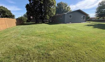 330 Fairview Dr, Aurora, NE 68818