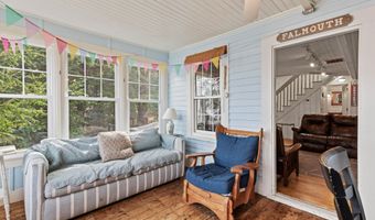 301 PRIDE FARM Rd, Falmouth, ME 04105