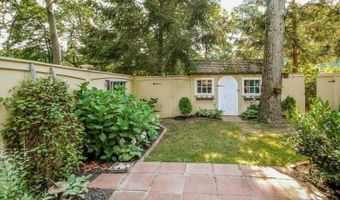 49 Sanford Ave, North Kingstown, RI 02852
