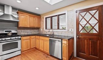 76 S Airmont Rd, Airmont, NY 10901