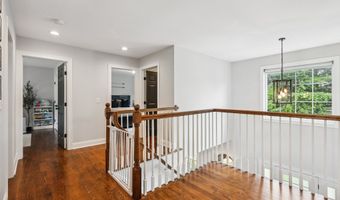 15 Wondy Way, Danbury, CT 06811