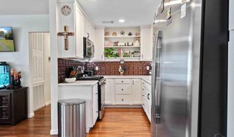 507 E Pine St, Atmore, AL 36502