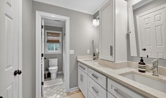 103 Hanover Pl, Macon, GA 31210
