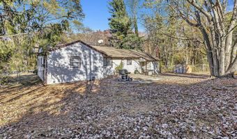 512 Leonardville Rd, Belford, NJ 07718