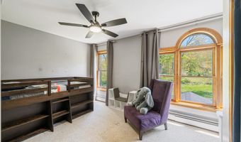 225 Bethmour Rd, Bethany, CT 06524