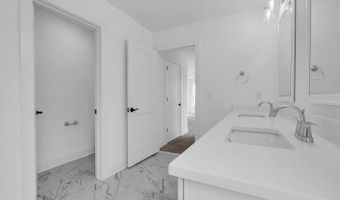 1 Southern Blvd, Bayville, NJ 08721