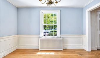 172 Hoyt Ave, East Providence, RI 02916