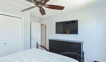 21 OAK Ave, Narragansett, RI 02882