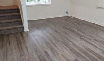 5 VILLAGE Way D-6, Alloway, NJ 07462