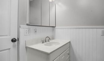 5102 Fosterburg Rd, Alton, IL 62002
