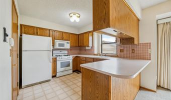 640 S Daisy Ln, Andover, KS 67002